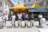 Diikuti 19 Peserta, Bupati Buka Perlombaan Festival Drum Band