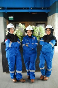 Chevron Luncurkan Hijab FRC Guna Lindungi Keselamatan Pegawai Wanita Berhijab