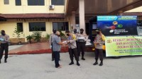 Bersatu Lawan Pendemi Covid-19, Polres Bengkalis       Gelar Giat Berbagi Zakat           