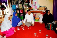 Wakil Walikota Pekanbaru Mengunjungi Korban Musibah Kebakaran