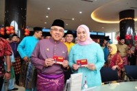 Plt Gubri Resmikan Menara Dang Merdu Bank Riau-Kepri