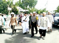 Kapolres Kampar Pimpin Pengamanan Aksi  Damai Solidaritas Umat Gugat Ahok
