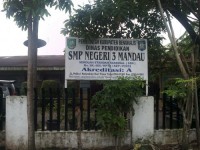 Nurmawati Akui Pengutipan Rp. 5.000 Sebelum Tahun Ajaran Baru