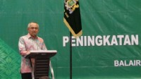 Buka Musprov Kadin, Gubernur Riau Diminta Tuntaskan RTRW