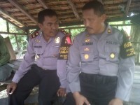 Kapolsek Rambah Samo Kumpulkan Linmas Untuk Langkah Preventif Amankan Pilkada