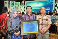 Kota Rengat Raih Sertifikat Adipura 2015