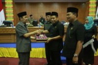 DPRD Siak Gelar Rapat Parupurna Penyampaian Nota Keuangan Rancangan APBD 2017 