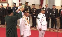 Presiden H Joko Widodo di Istana Negara:Melantik H Syamsuar dan H Edy Nasution 