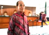 Presiden Joko Widodo,Memberikan grasi kepada H.Annas Maamun akan bebas tahun depan