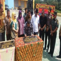 Amril Mukminin,Resmikan Taman Muajolelo Pinggir