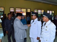 Pj Bupati Lantik Dua Pj Kades, Sukseskan Pilkades Serentak 94 Desa