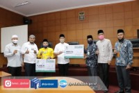 DPRD Kabupaten Siak melalui Badan Amil Zakat Nasional (BAZNAS) Kabupaten Siak menggalakkan “Gerakan 