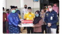 Pemkab Siak Salurkan 16.850 paket Bansos