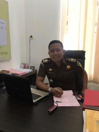 JPU kejari Dumai Tuntut Hukuman Mati Terhadap Tersangka Kepemilikan Sabu Ade Kurniawan.