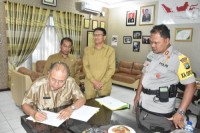 Penandatangan Nota Pengantar Hibah Daerah (NPHD)