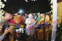 Ketua TP PKK Kabupaten Bengkalis Kasmarni  Resmi Buka Stand Bazar MTQ  Kecamatan Pinggir 