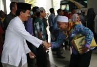 Ibrahim Ali Sambut Kepulangan JH Kampar Kloter 10 di Bandara Hang Nadim Batam