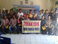 Jajaran Polsek Ujungbatu Latih Masyarakat Jadi Pamswwakrsa Pengaman Bulan Suci Ramadhan