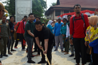 Lomba Permainan Rakyat Ramaikan HUT ke 74 RI Di Kecamatan Mandau.