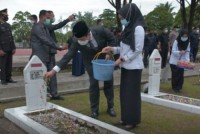 Peringatan Hari Pahlawan, Wakil DPRD Provinsi Riau Hardianto SE Hadiri Upacara