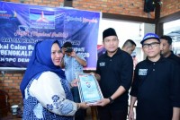Kasmarni Hadir Dalam Ngobrol Politik Demokrat