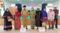 Ketua Muslimat NU Inhil Lantik Ketua Ranting Kecamatan Tembilahan Hulu 