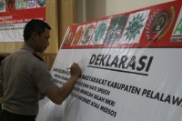 Kapolres Pelalawan Pimpin Acara Deklarasi ANTI HOAX