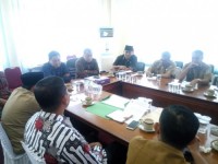 Kelangkaan Gas Elpiji di Desa kiyab Jaya , Warga Hiering Ke DPRD Kab.Pelalawan