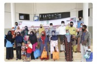 Terdampak Covid-19, 95 Paket Bantuan Diserahkan Kepada Perempuan, Anak, dan Lansia di Siak