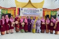 Kasmarni Ajak IWMR Berpartisipasi Dalam Pembangunan Daerah