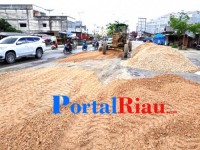 Pengerjaan Pemeliharaan Jalan Sudirman Duri Ditargetkan Tuntas Akhir Desember Mendatang