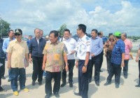 Tinjau KITB, Aksa Muhamad Tertarik