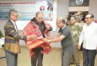 Seminar Pembangunan Monumen Togo Nainggolan.