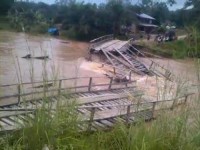 Buka Isolasi 4 Desa Akibat Putusnya Jembatan Mentawai, Pemkab Rohul Bakal Bangun Jembatan Darurat