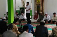 Bupati Inhil Paparkan Program Prioritas Saat Safari Ramadhan di Tanjung Lajau