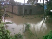 Sungai Batang Lubuh Naik Rumah Bupati Rohul Direndam Banjir