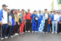Walikota Pekanbaru lepas gerak jalan santai dalam rangka HUT KORPRI
