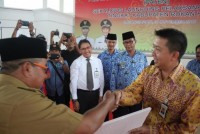 Bank Riau Serahkan CSR Bermanfaat Ke Pemkab Rohil
