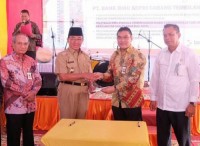 Bupati Inhil Resmikan Gedung Baru Bank Riau-Kepri Cabang Tembilahan