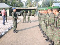 Prajurit Kodim 0314/Inhil Tembilahan  Terima Pengarahan Dansub Denpom  I/3-2 Tembilahan