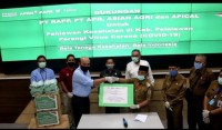 APRIL Group Serahkan Bantuan APD Medis Ke Tim Gugus Tugas Covid-19 Kab Pelalawan