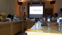 Kunjungan kepala dinas perindustrian Provinsi Riaubeserta rombongan ke podok oleh oleh duri
