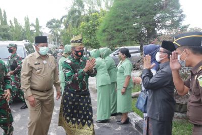 Alfedri Sambut kunjungan Kasdam I/BB ke  Siak