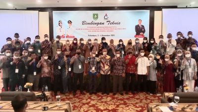 Bimtek Peningkatan Kapasitas Perangkat Desa Resmi Dibuka Kadis PMD Bengkalis Yuhelmi