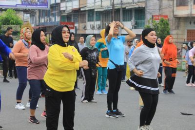 CFD : Ratusan Masyarakat Antusias Ikuti Senam Sehat