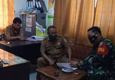 Dukung Kelancaran Dan Kesuksesan TMMD Ke 110Kodim 0313/KPR,Babinsa Komsos Dengan Kades