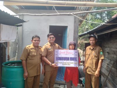 Gunakan Dana BKK Provinsi Riau, Pemdes Bukit Batu Bangun MCK Bagi Warga Kurang Mampu