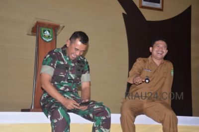 Kades Akhyar Mukmin turut berpartisipasi dan meninjau langsung  pembukaan TNI