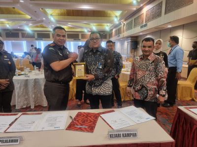 Kejari Kampar Ikuti Forum Korwas Kepatuhan BPJS Kesehatan dan Penandatangan MoU Antara PNM