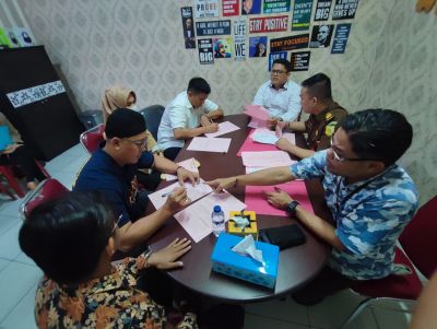 Kejari Kampar Terima Tahap ll dari 2 Tersangka SD dan KTA Perkara Korupsi Irna RSUD Bangkinang